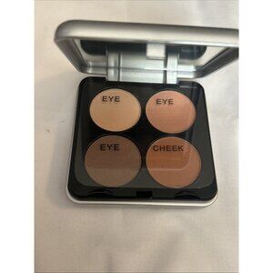 Models Prefer AquaVit E-Motion Collection Palette Eyes eyeshadows Lips cheeks